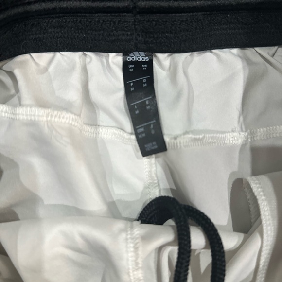 White adidas shorts men’s - Picture 2 of 3